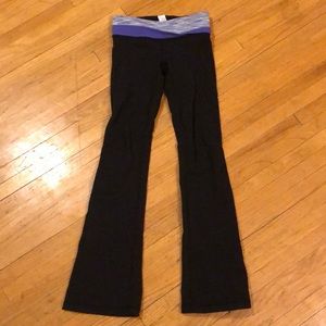 Girl’s yoga pants